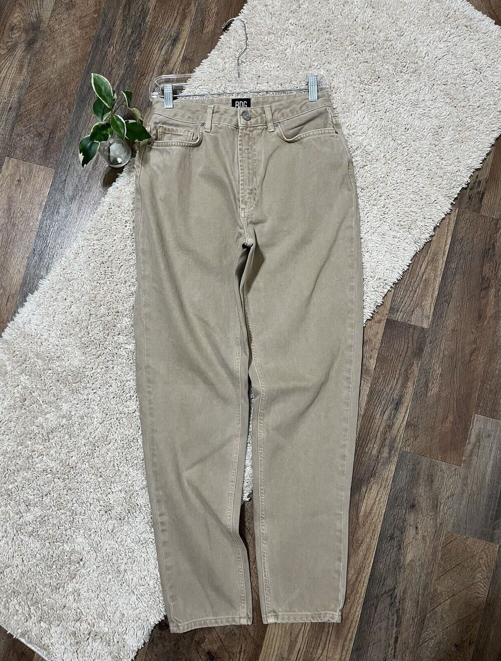 Urban Outfitters BDG Size 28 Beige High-Rise 100% Cotton Mom Jeans